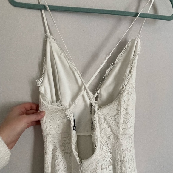 Lulu’s White Lace Dress - Picture 4 of 4
